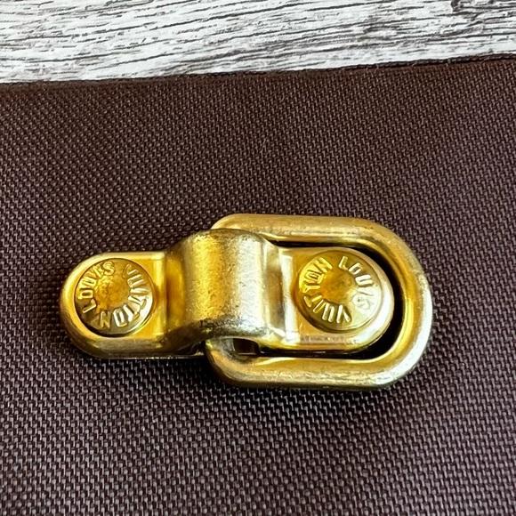 Louis Vuitton Authentic Garment Bag Brass Detailing - Picture 4 of 15